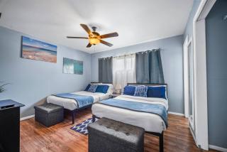 Spacious 3BR Escape Pool, Spa & Private Theater - 7
