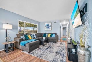 Spacious 3BR Escape Pool, Spa & Private Theater - 2