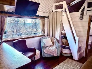 Hope's Hideaway - 1