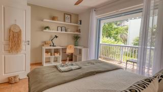 Cozy and Spacious 2-BR Home in Anse Marcel - Garden, 3 Pools, Beach - Anse Marcel - 1