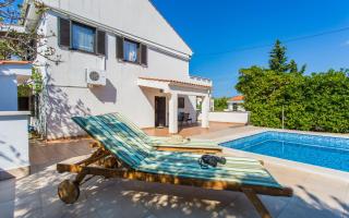 Family-friendly apartments with swimming pool Silo, Krk - 18677 - 1