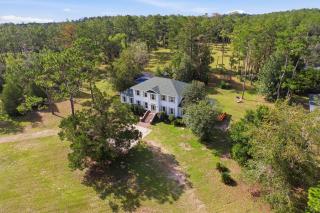 Mabelle Estates Historic Mansion with Pool 14 acre Farm - 7