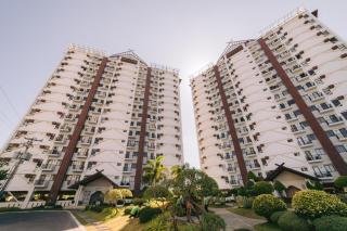 RoyalCrest Oasis-2BR Pool, Garden & City view - 9