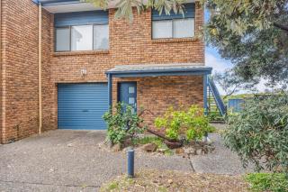 Breakwater 4 - Narira Street 1 - 4