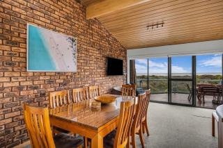 Breakwater 4 - Narira Street 1 - 7