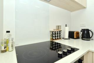 Spacious 2BR Townhouse with Yard Wilmer Street - 5