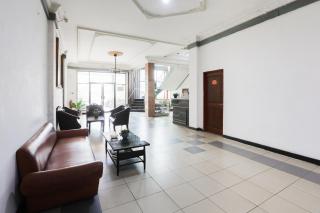 Urbanview Hotel Kharisma Banjarmasin - 7