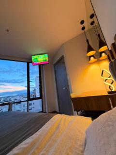 11th Floor in Quito View , Jacuzzi and Gym - 7
