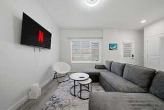 3BHK Peaceful Spacious Close to Airport - 7