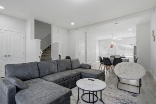 3BHK Peaceful Spacious Close to Airport - 1