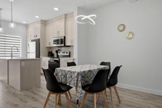 3BHK Peaceful Spacious Close to Airport - 2