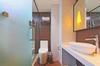 IU Hotel Shijiazhuang Development Zone Tianshanhaijie East 4th Provincial Hospital - 2
