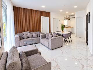 Beautiful Apartment in Ramat Gan Deluxe Suite Next to SHEBA Hospital - 9