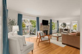 Charming Queen Anne Craftsman 4BR 2 Kitchens - 8