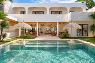 villa Casa Nusa, Luxury 4BR Villa in Sanur Beach Side,private Pool - 0