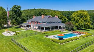 The Lake Ellis Lodge by AvantStay - 0