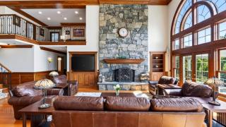 The Lake Ellis Lodge by AvantStay - 3