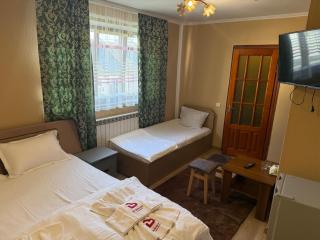 hotel palas Chernivtsi - 2