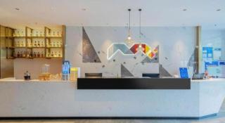Borrman Hotel Zhanjiang Wuchuan Jinsha Plaza - 6