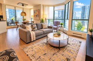 Your Downtown Vancouver Escape, Spacious, Serene & Scenic - 0
