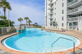 Beachfront Condo Sleeps 6 - Bunks & Gulf View - 7