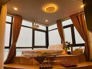 AHA Homestay Lake View Ho Tay - 0