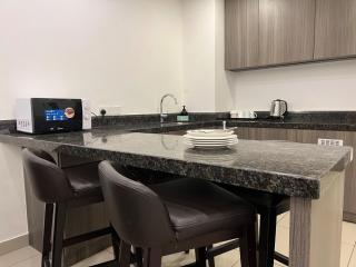 Grand Ion Delemen Premium Room by TOPHOME - 7