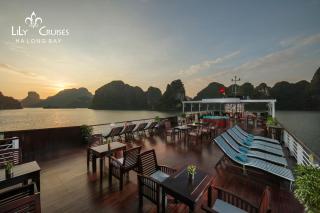 Lily Cruise - Hạ Long - 2