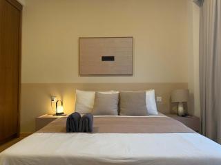 Stylish Japandi Style Apartment in Heart of City - 4