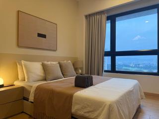 Stylish Japandi Style Apartment in Heart of City - 1