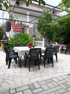 Mile Ferienhaus-excellent location close to Rab - Rab - 3