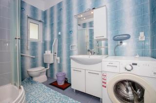 Mile Ferienhaus-excellent location close to Rab - Rab - 2