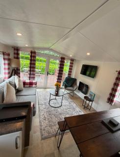 Brae Lodge Dollar - 9
