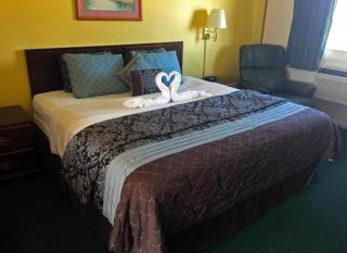 Americas Best Value Inn & Suites Macon at Sunset Dr - Macon - 1