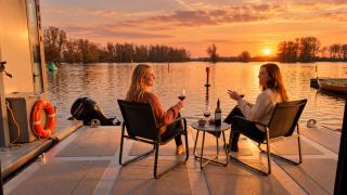 AquaHome Houseboat Woudrichem - 5