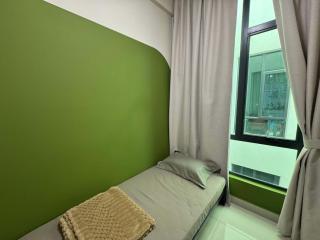 Mapel Residence - Cozy Retreat for Family Stay - 1