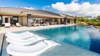 ❤PiH❤ Hawaiian Elegance Short walk to best beaches Heated Lap Pool Spa - 0