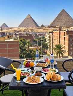 Luna pyramids view Hotel - 0