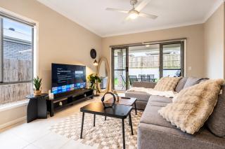 Easy Days & Soft Mornings between BNE City & GC - Holiday Home - 6