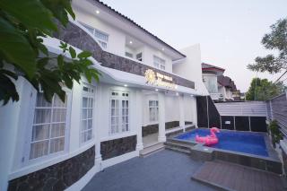 Ubu Villa Harmonie - Spacious 4BR Private Pool - 0