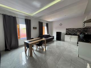 Appartement privé au calme avec Piscine - 3