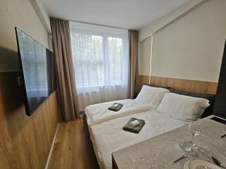 Axiom Suites - Nova 3 - 2