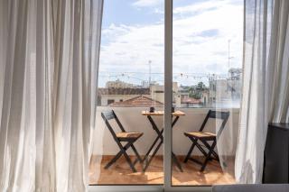 Charming 1BR with Balcony Heart of Larnaca - 7