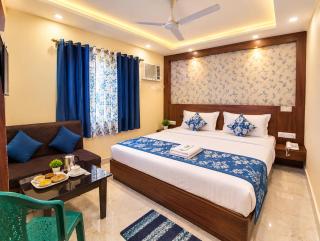 Hotel Royal PV Enclave Near Jagannath Temple # Sea Beach - Wifi and Parking-Lift - Air conditioning Premium Rooms - 1