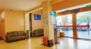 Yiwu Bairui Grand Hotel - 4