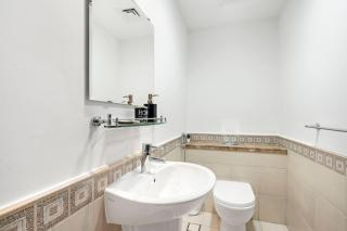 StoneTree - Luxurious 1 BR The Palm Near Nakheel Mall - 2