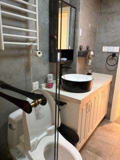 Yi Du Home with City View - Family Suite 500m to Nanjing West Rd Near People's Square -Credit Cards Accepted - 8