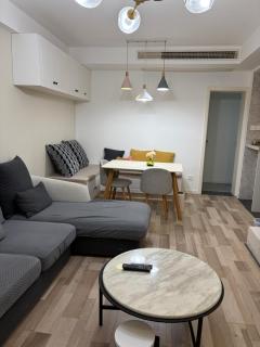 Yi Du Home with City View - Family Suite 500m to Nanjing West Rd Near People's Square -Credit Cards Accepted - 5