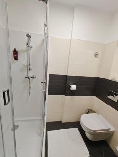 Axiom Suites - Nova 7 - 4