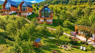 Triovista Chalets - 0